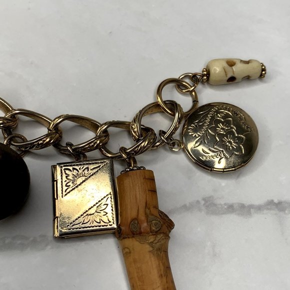 Beth's Addiction Heart Locket Vintage Charm Bracelet - Picture 3 of 7